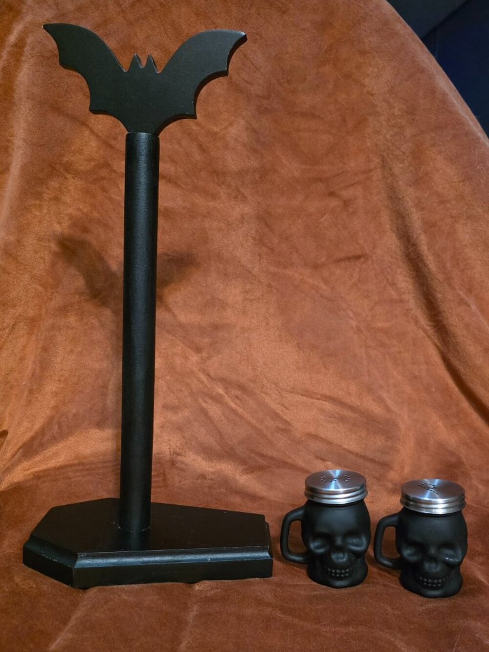 Bat/Coffin Paper Towel Holder & Skull Shaped Two Piece Spice Jar